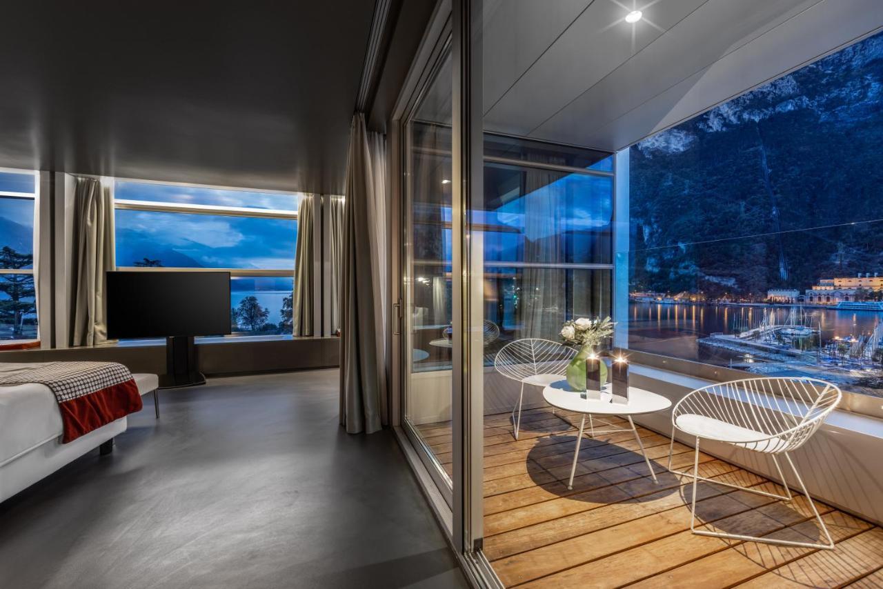 Lido Palace - The Leading Hotels Of The World Riva del Garda Bagian luar foto