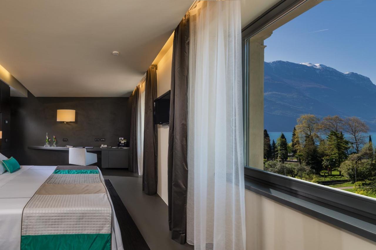 Lido Palace - The Leading Hotels Of The World Riva del Garda Bagian luar foto
