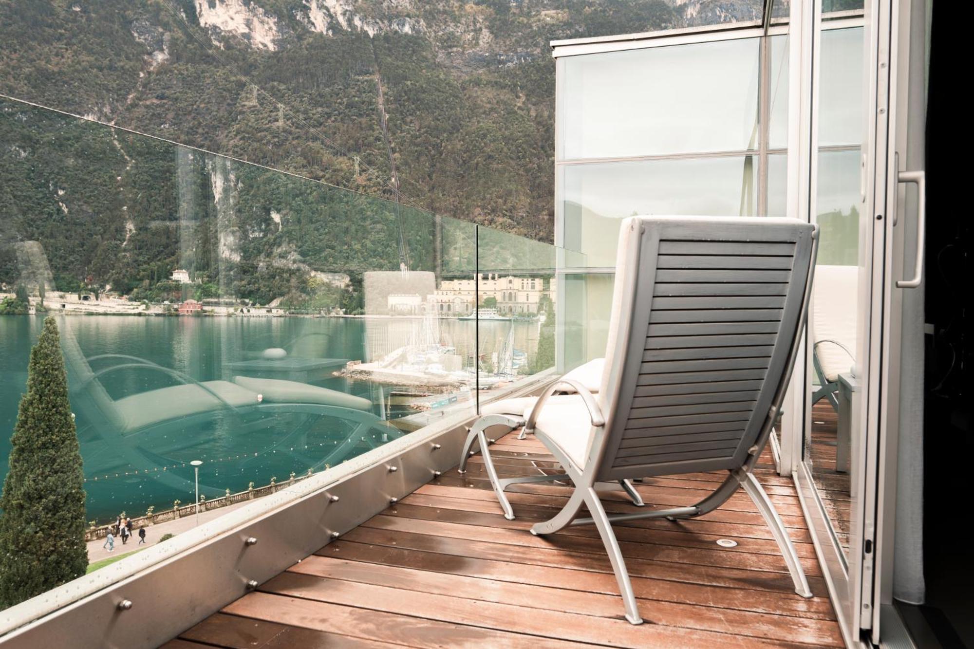 Lido Palace - The Leading Hotels Of The World Riva del Garda Bagian luar foto